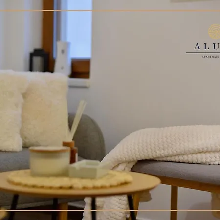 Aluna Lux *