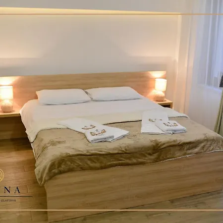 Aluna Lux *